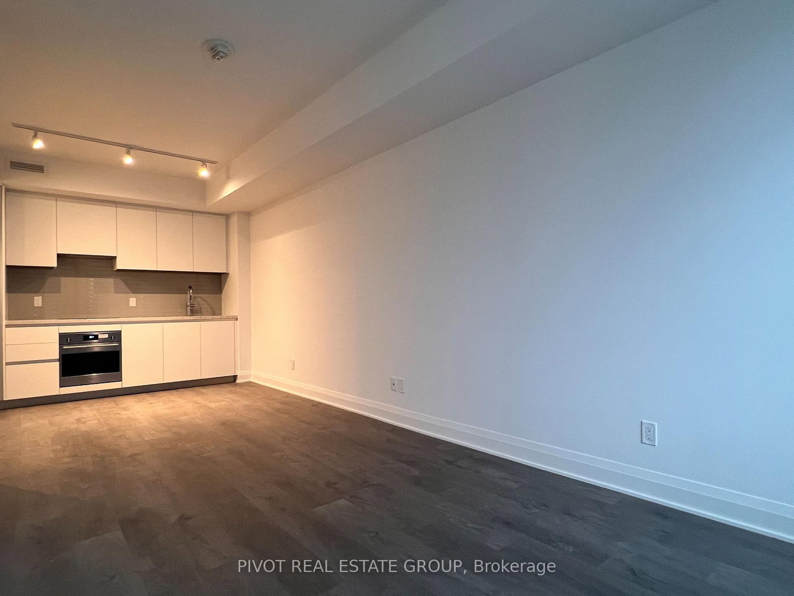 2 Erskine Road, Unit 2706 - Photo 9