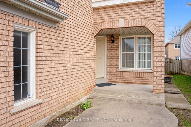 107 Seclusion Crescent