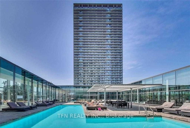 1005 - 105 The Queensway Avenue