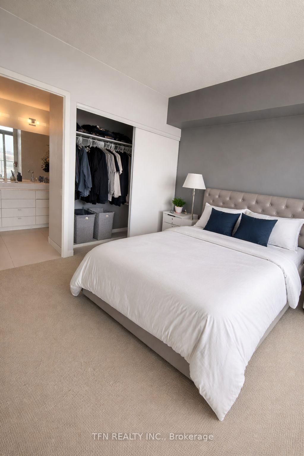 105 The Queensway Avenue, Unit 1005 - Photo 26