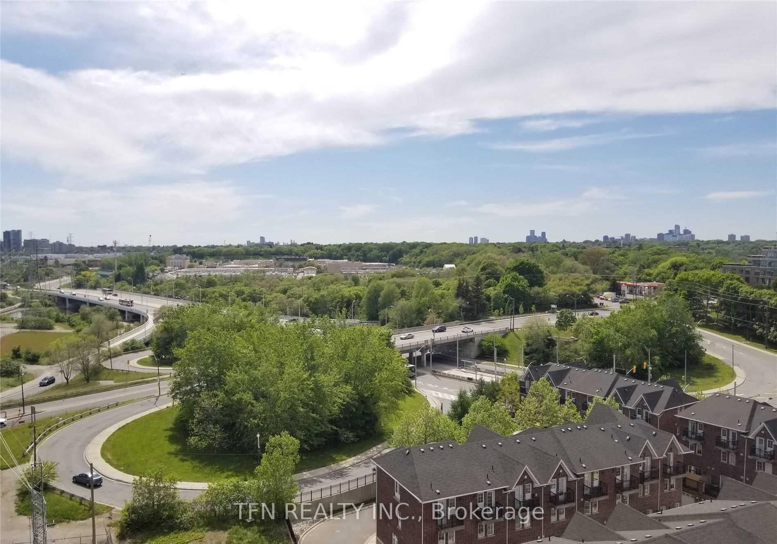 105 The Queensway Avenue, Unit 1005 - Photo 29