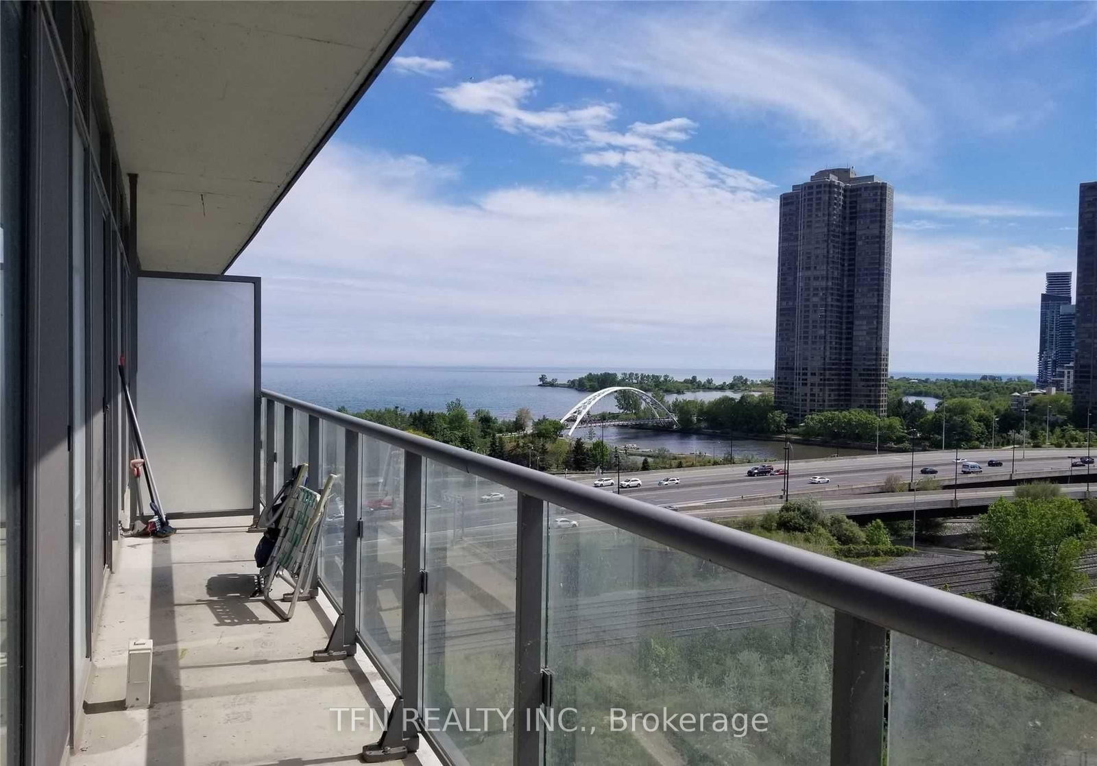 105 The Queensway Avenue, Unit 1005 - Photo 30