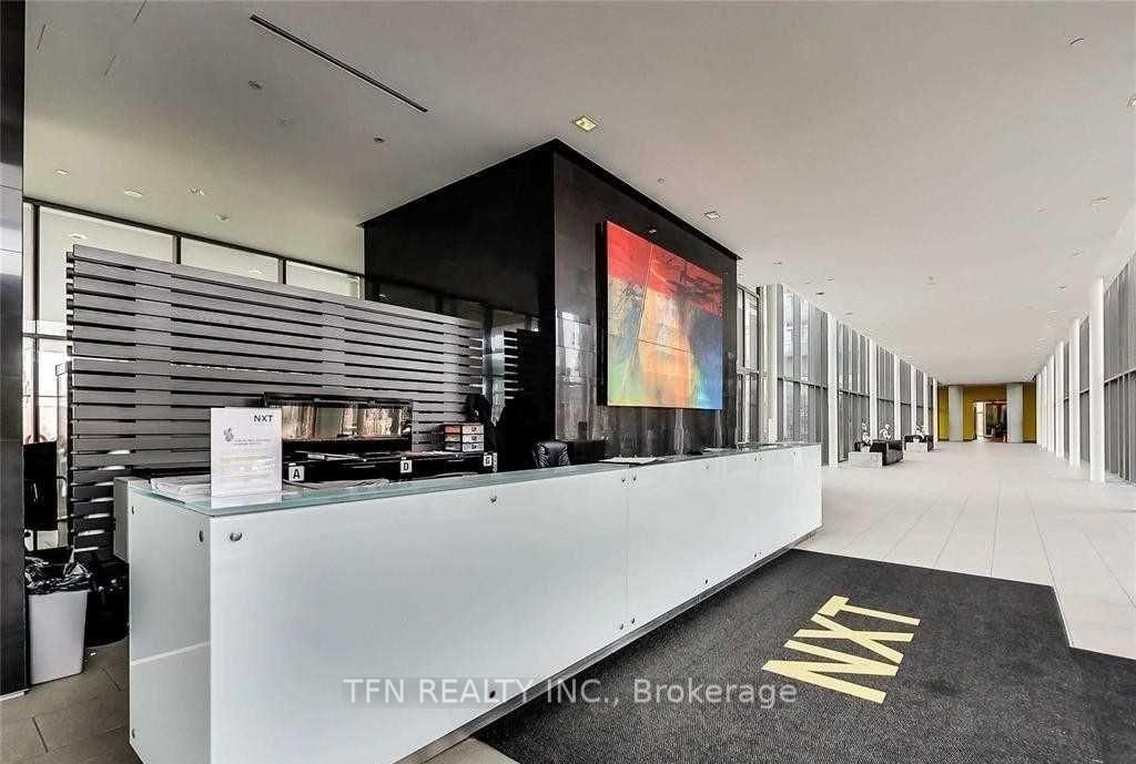 105 The Queensway Avenue, Unit 1005 - Photo 4