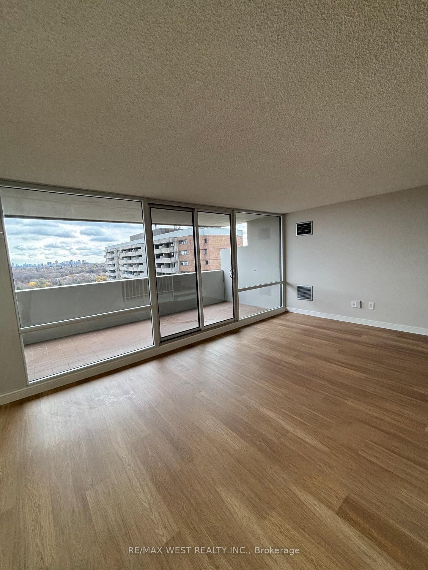 260 Scarlett Road, Unit 1908 - Photo 10