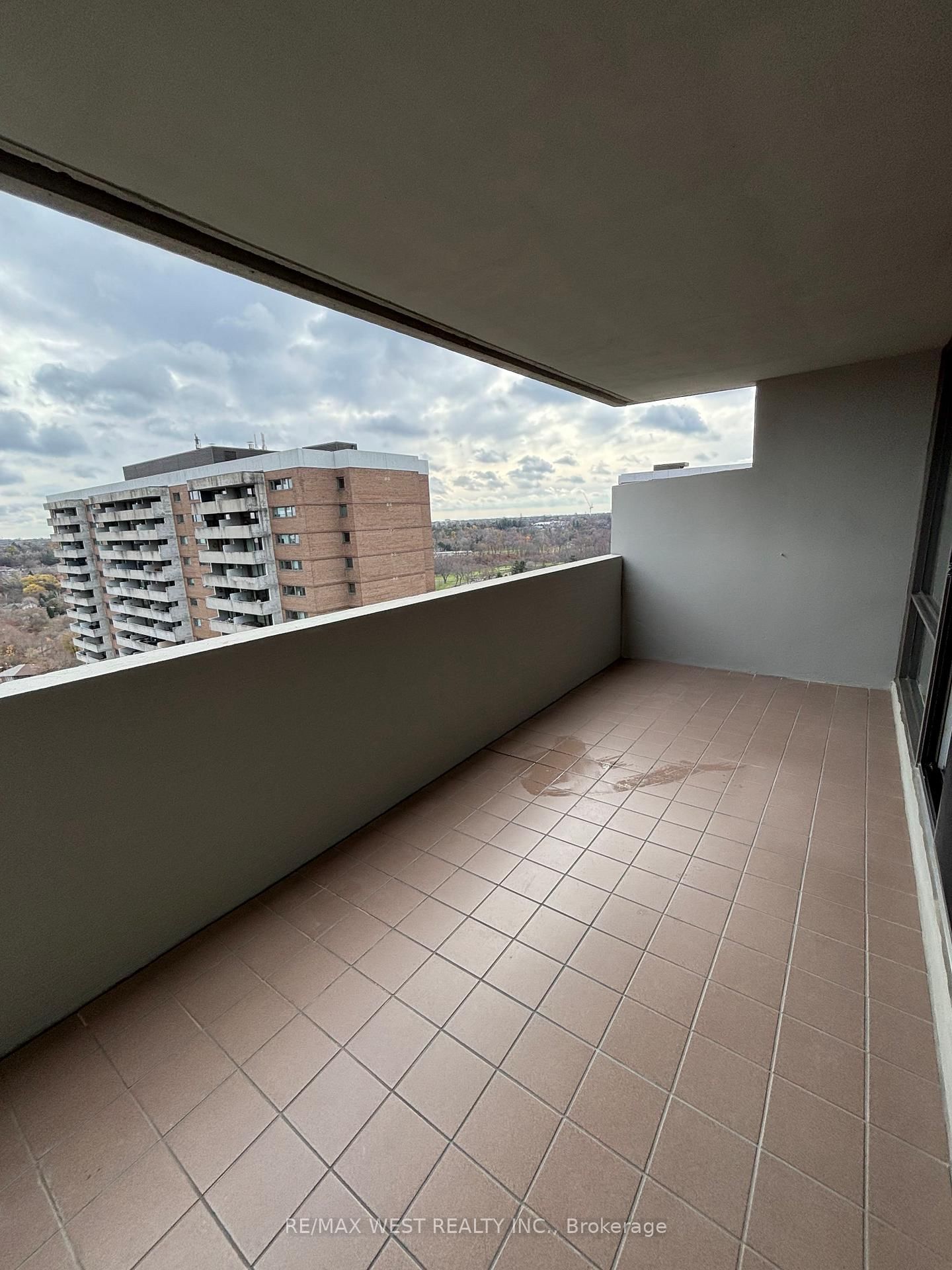 260 Scarlett Road, Unit 1908 - Photo 18