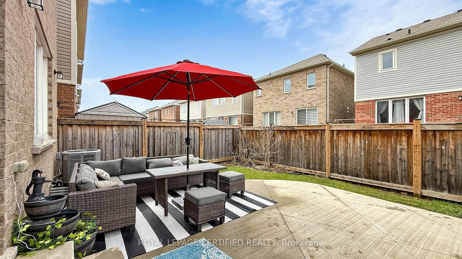 Detached House for sale at 367 English Mill Court, Milton, Ontario, L9E 0A7 - Ford - MLS: W13007890