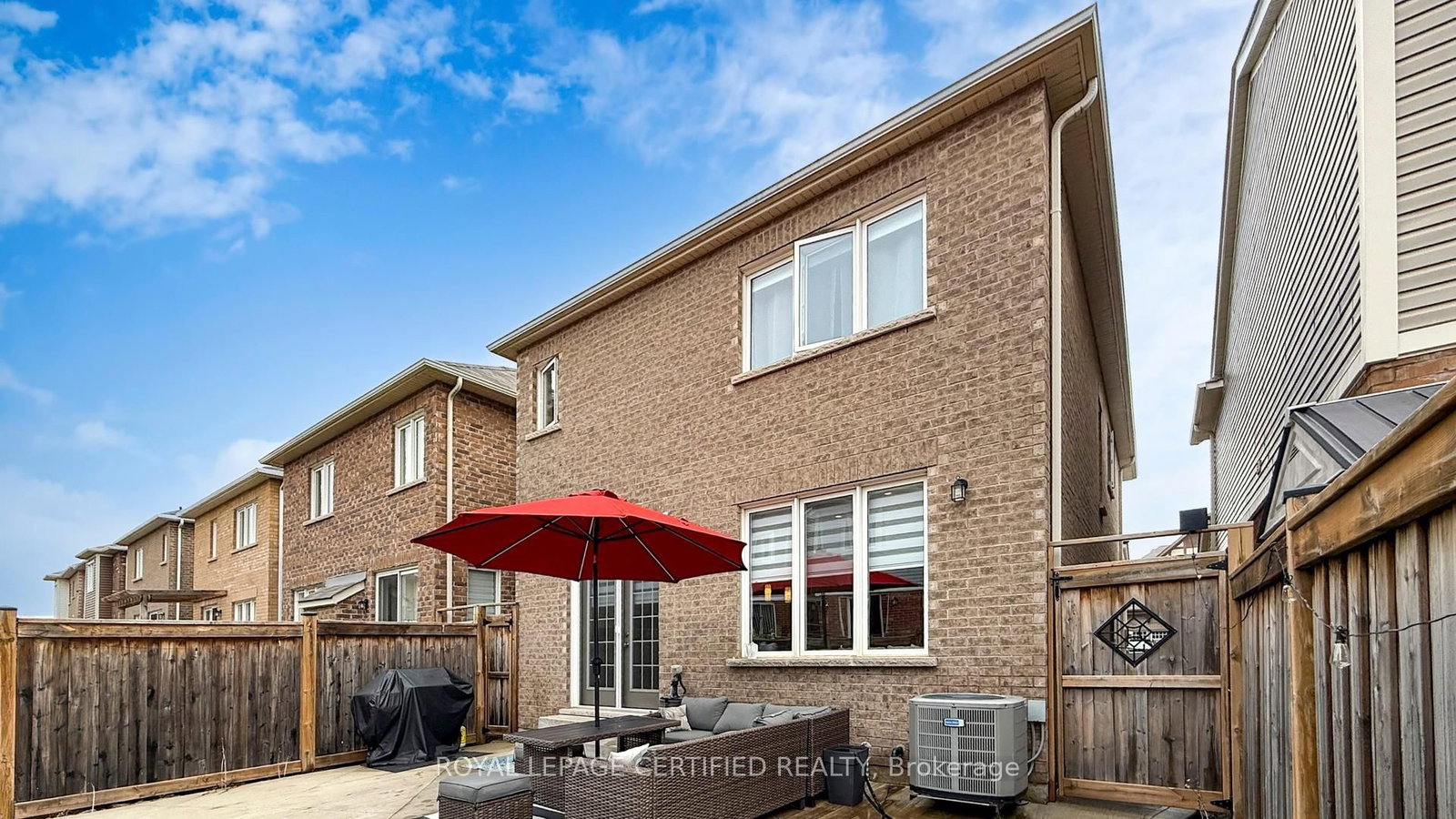 Detached House for sale at 367 English Mill Court, Milton, Ontario, L9E 0A7 - Ford - MLS: W13007890