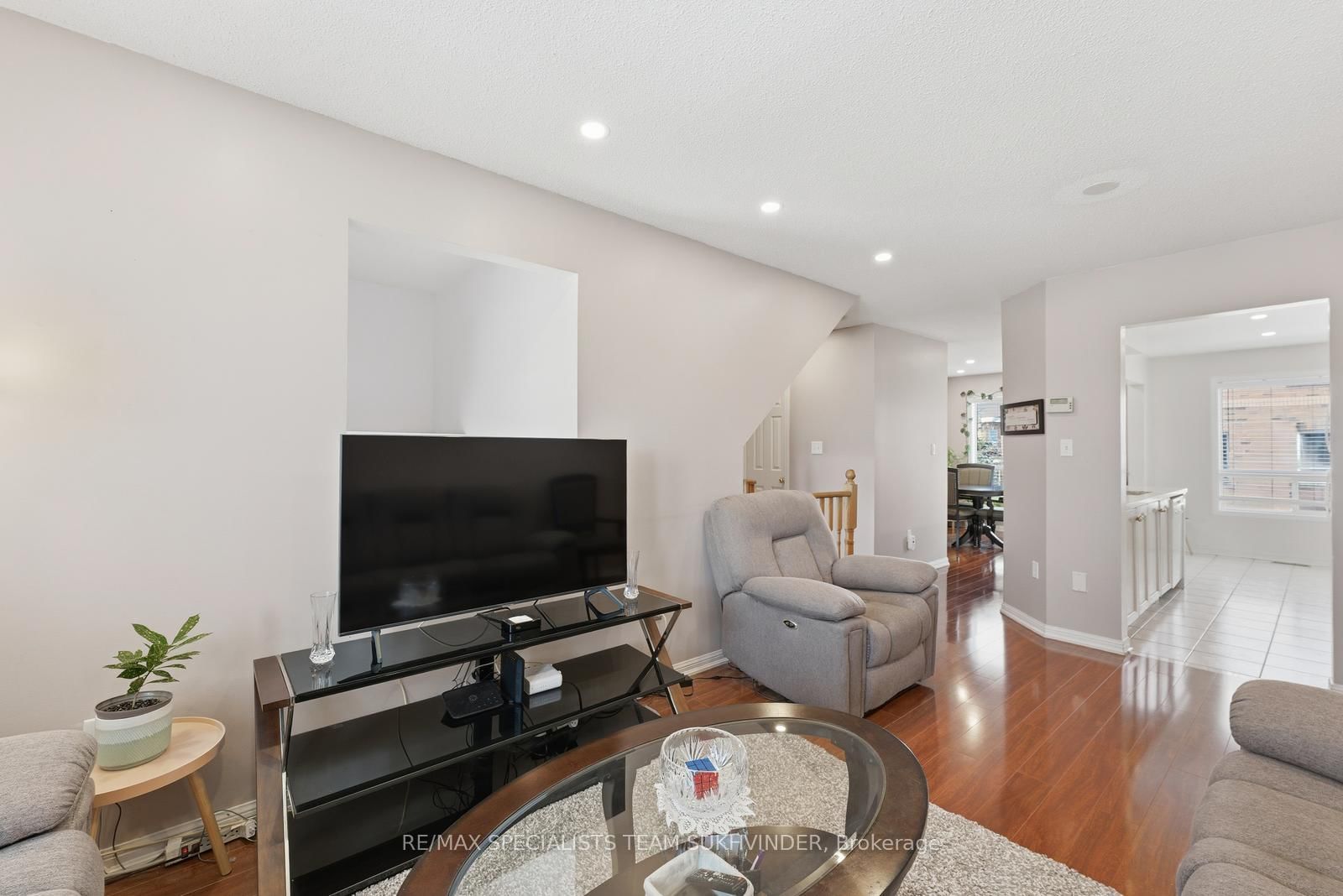 Townhouse for sale at 92-2 Clay Brick Court, Brampton, Ontario, L6V 4M7 - Brampton North - MLS: W13007918