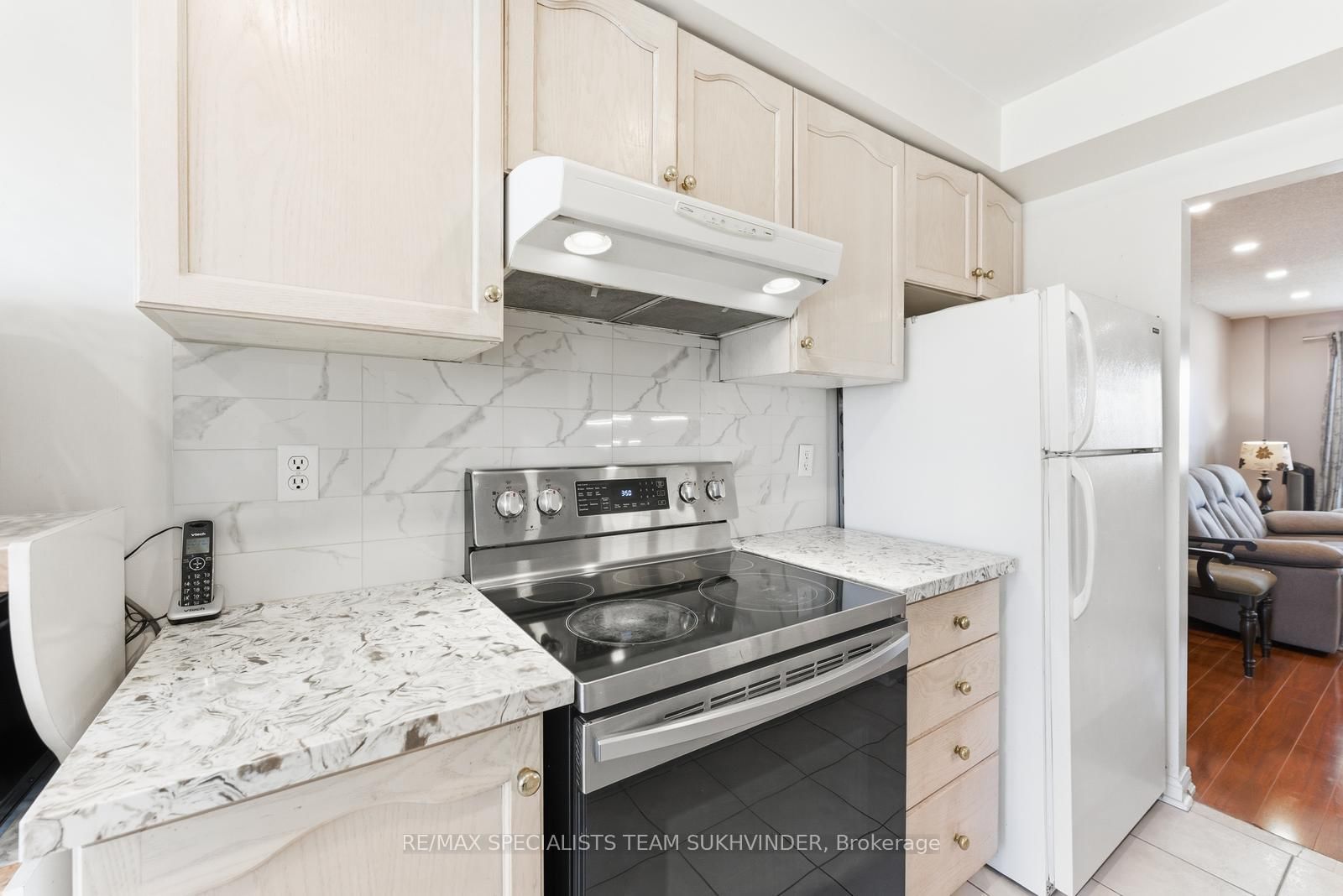 Townhouse for sale at 92-2 Clay Brick Court, Brampton, Ontario, L6V 4M7 - Brampton North - MLS: W13007918