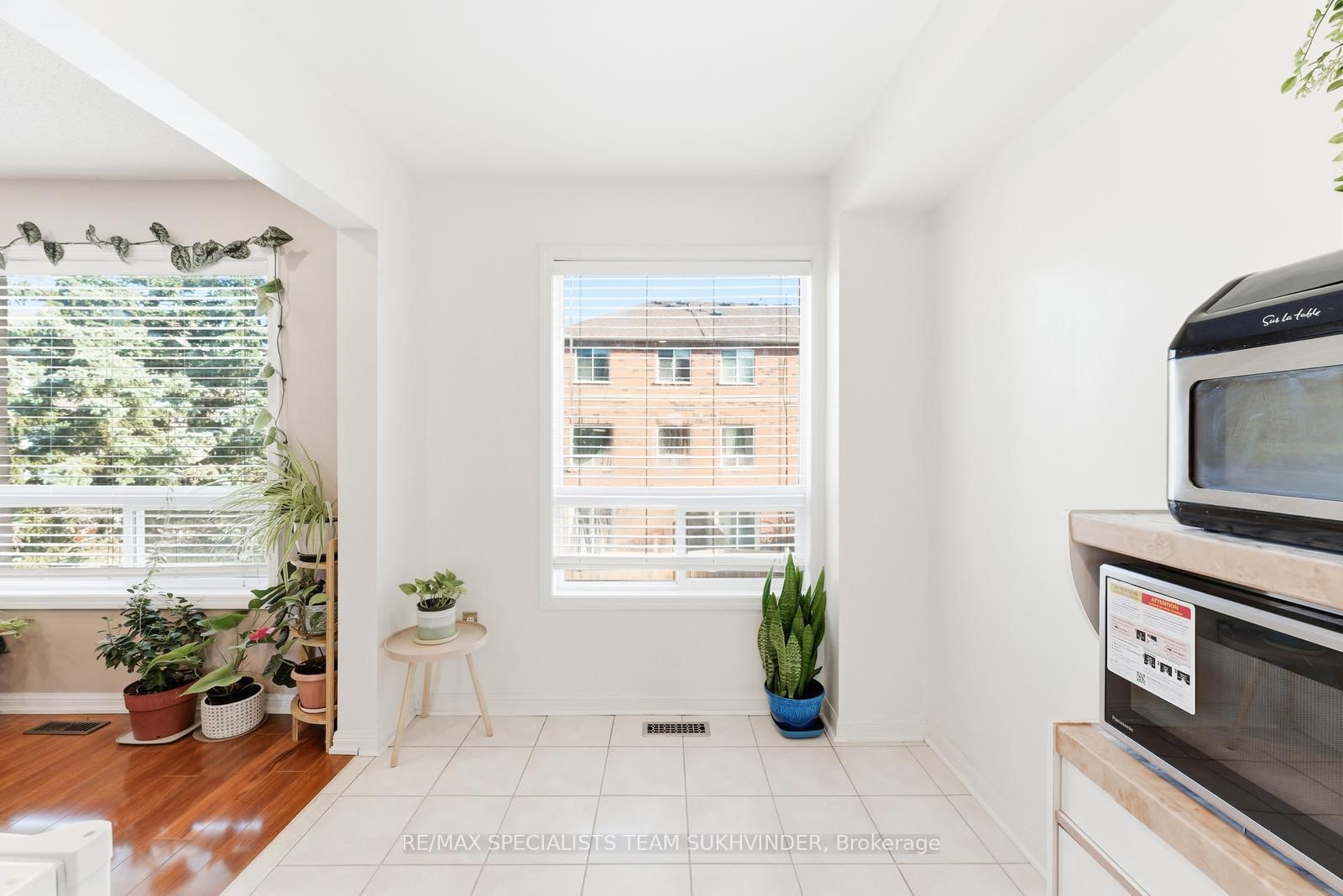 Townhouse for sale at 92-2 Clay Brick Court, Brampton, Ontario, L6V 4M7 - Brampton North - MLS: W13007918