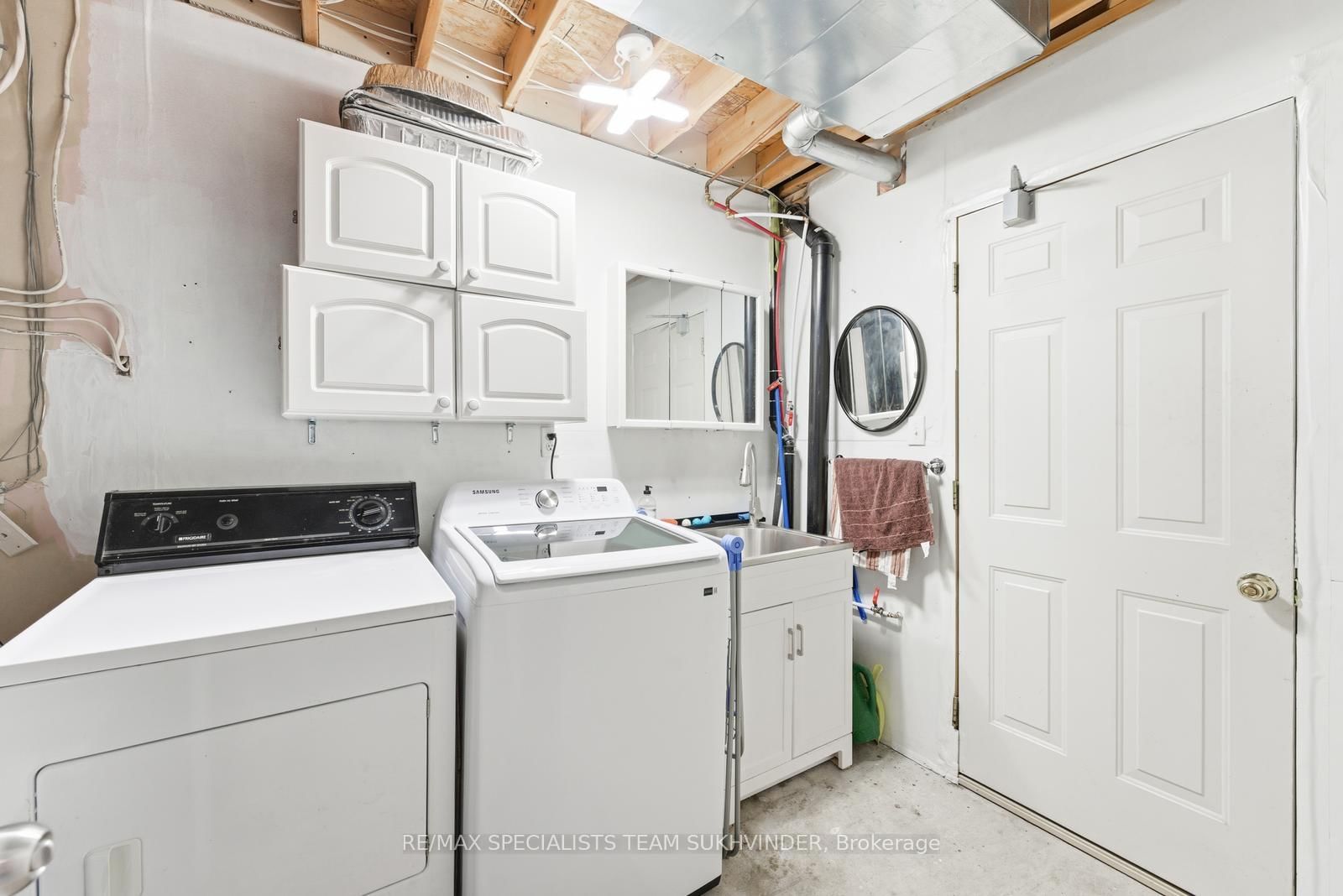 Townhouse for sale at 92-2 Clay Brick Court, Brampton, Ontario, L6V 4M7 - Brampton North - MLS: W13007918