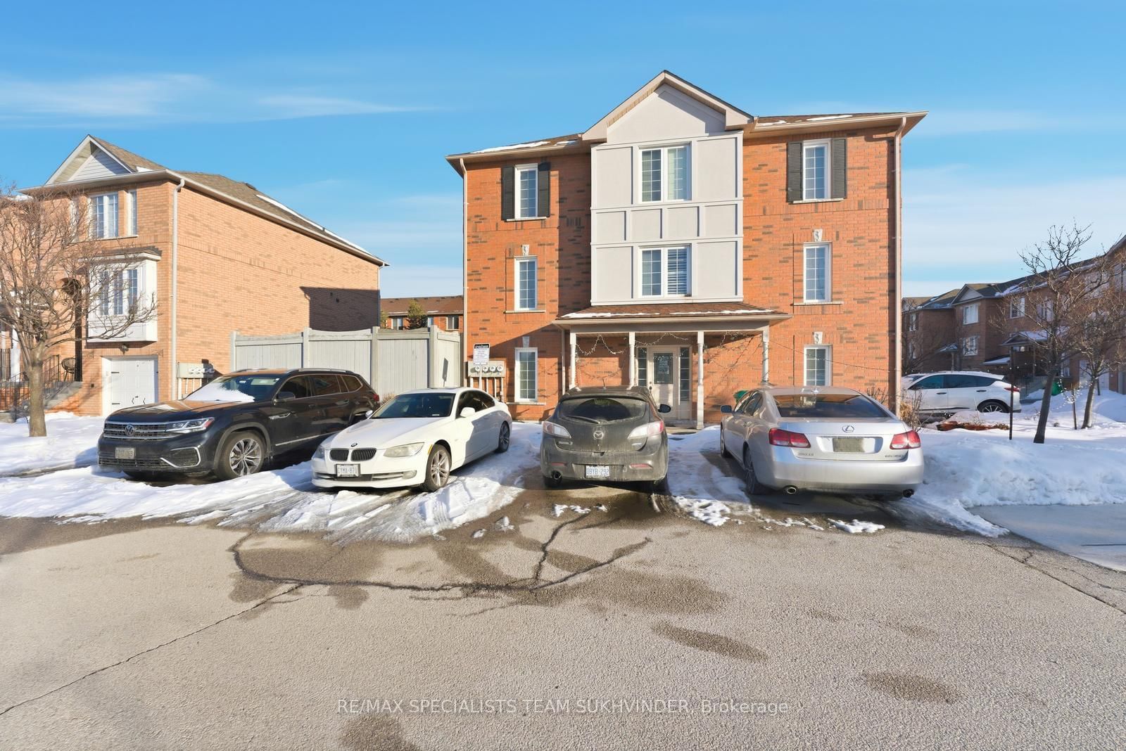 Townhouse for sale at 92-2 Clay Brick Court, Brampton, Ontario, L6V 4M7 - Brampton North - MLS: W13007918