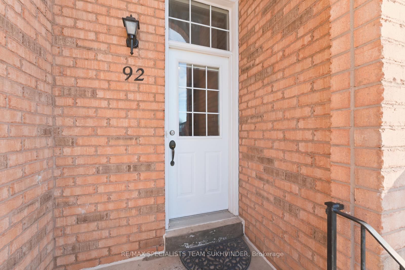 Townhouse for sale at 92-2 Clay Brick Court, Brampton, Ontario, L6V 4M7 - Brampton North - MLS: W13007918