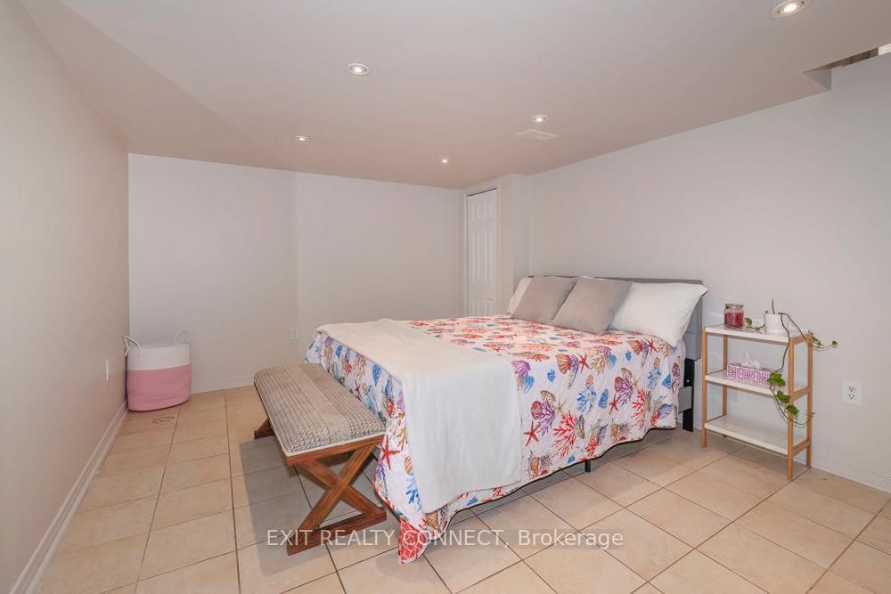 Detached House for sale at 835 Chambers Place, Milton, Ontario, L9T 6A5 - Beaty - MLS: W13007964