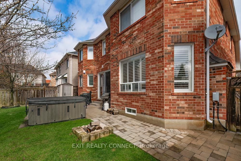 Detached House for sale at 835 Chambers Place, Milton, Ontario, L9T 6A5 - Beaty - MLS: W13007964