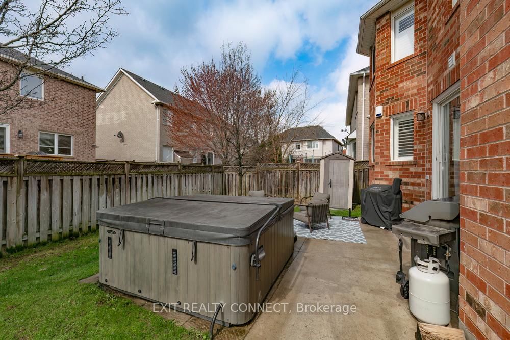 Detached House for sale at 835 Chambers Place, Milton, Ontario, L9T 6A5 - Beaty - MLS: W13007964