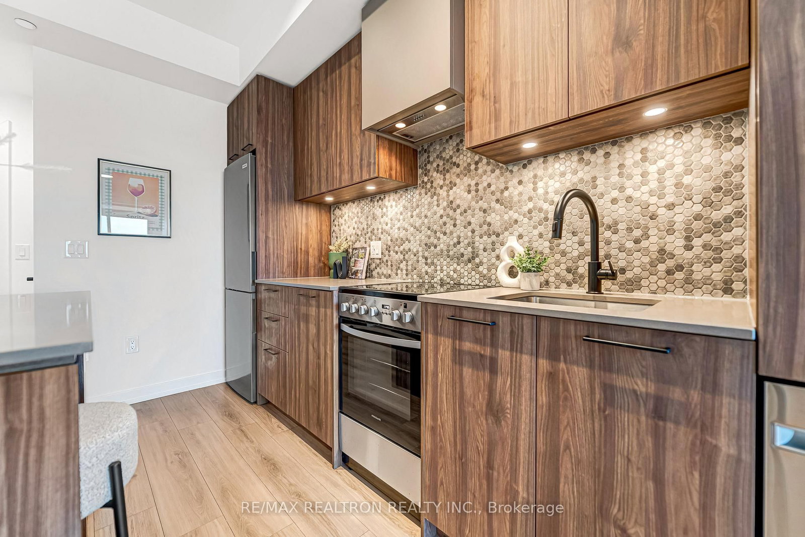 10 Lagerfeld Drive, Unit 511 - Photo 12