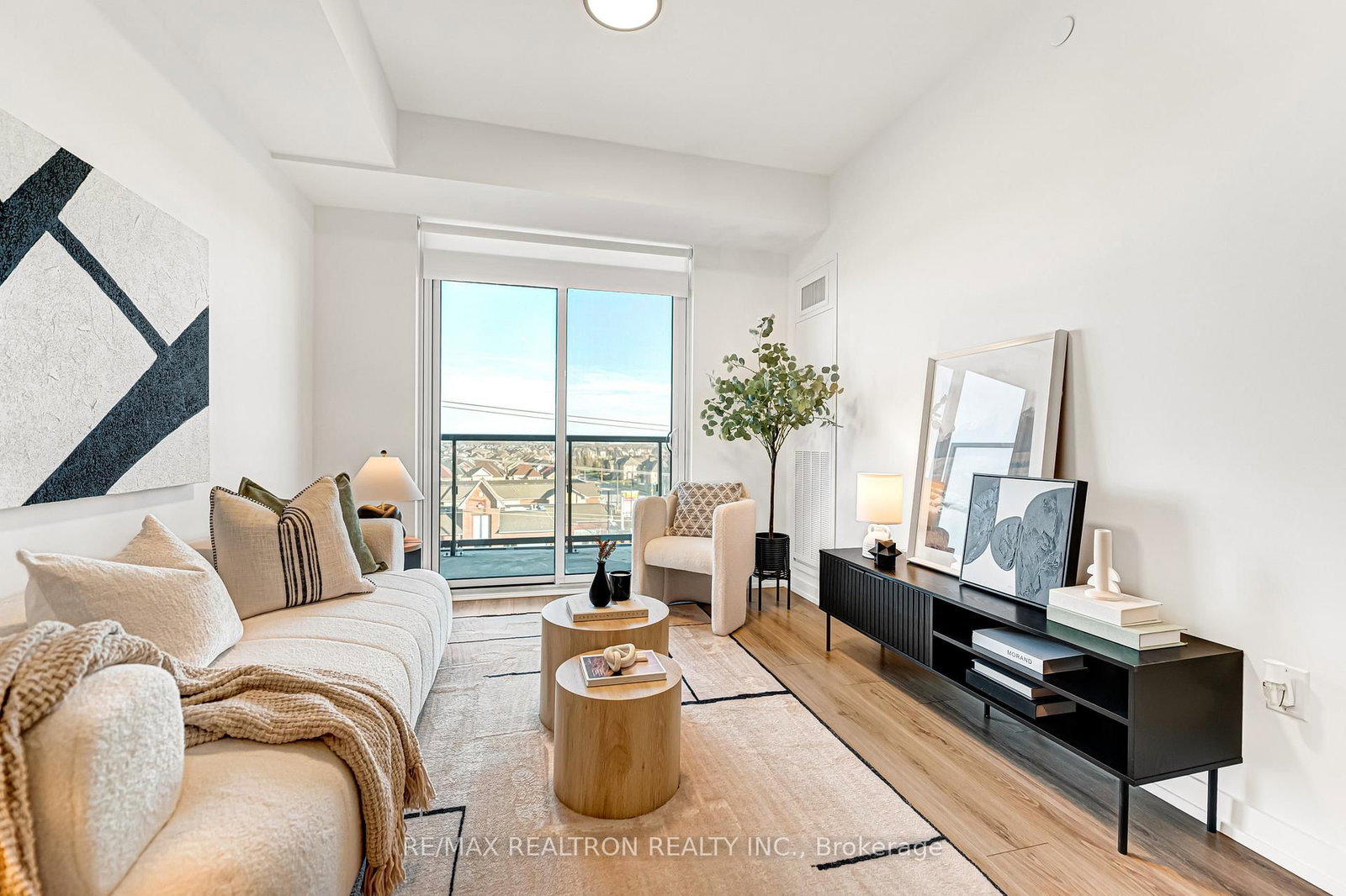 10 Lagerfeld Drive, Unit 511 - Photo 2