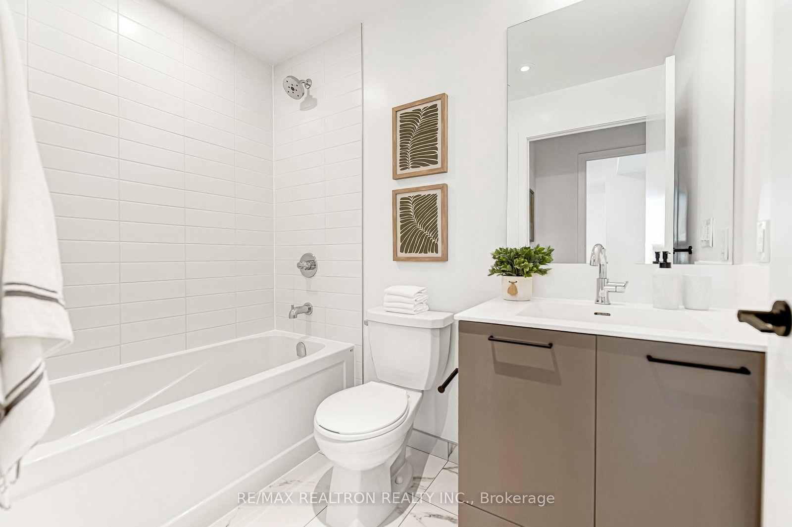 10 Lagerfeld Drive, Unit 511 - Photo 30