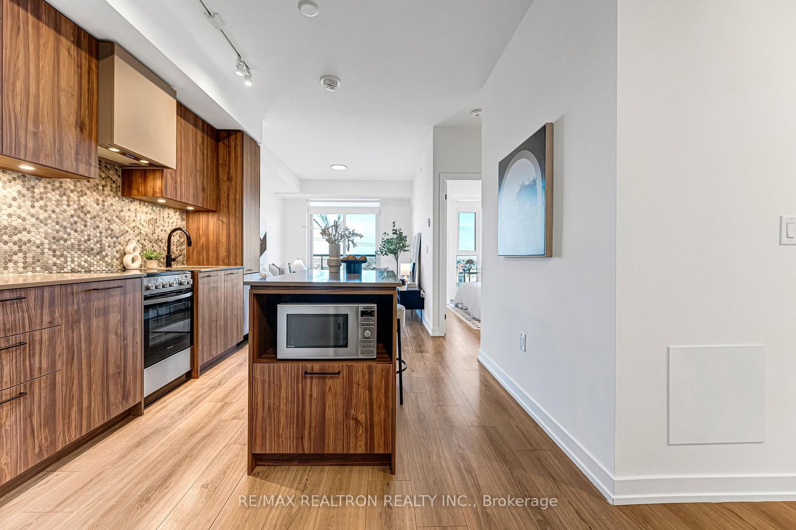 10 Lagerfeld Drive, Unit 511 - Photo 4