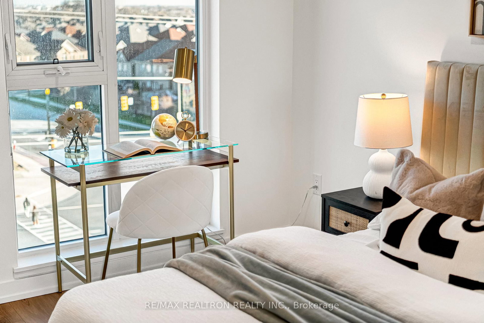 10 Lagerfeld Drive, Unit 511 - Photo 40