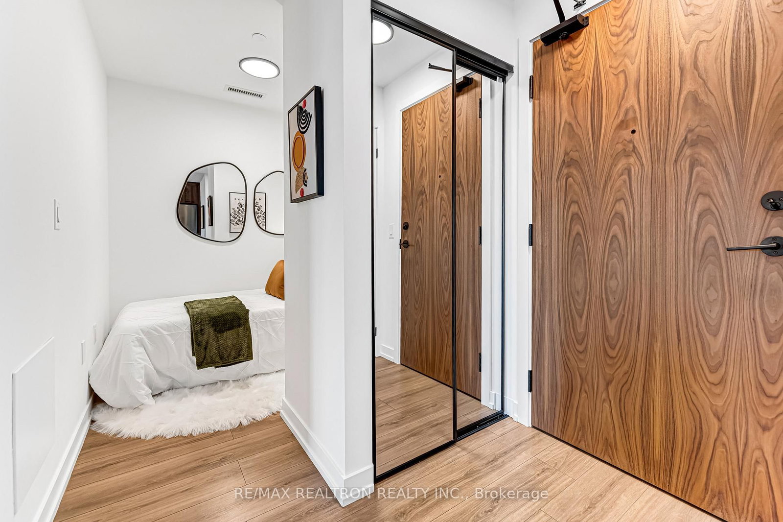 10 Lagerfeld Drive, Unit 511 - Photo 8