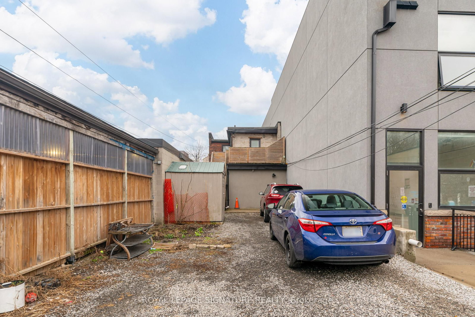 3016 Dundas Street W - Photo 9