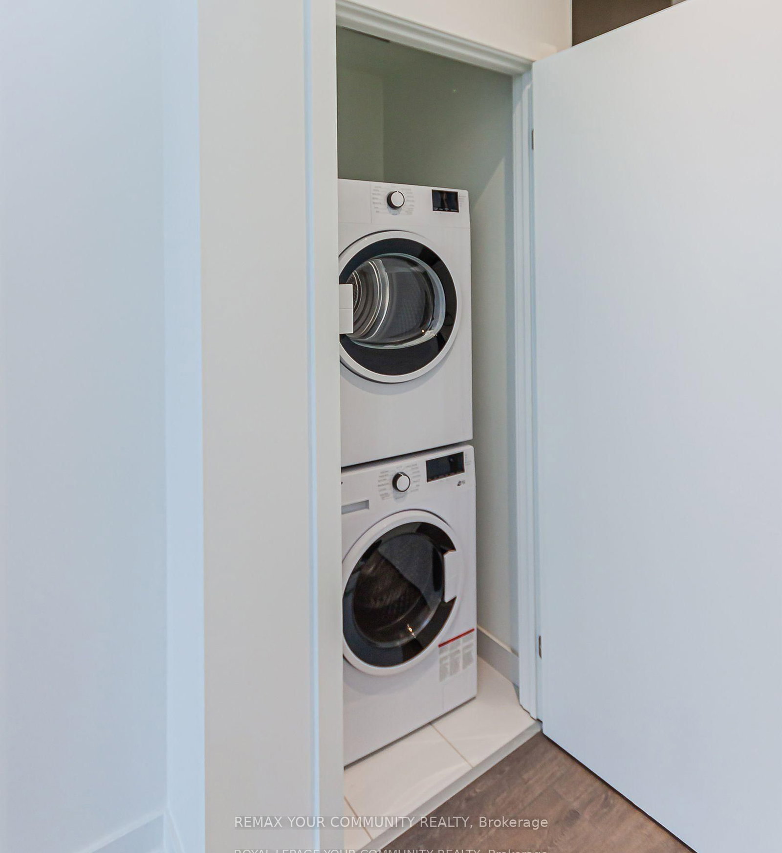 28 Ann Street, Unit 806 - Photo 25