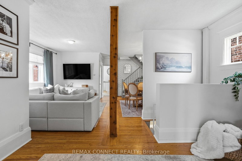 60 Woodbury Rd, Toronto, M8W 1X7 | Image 2