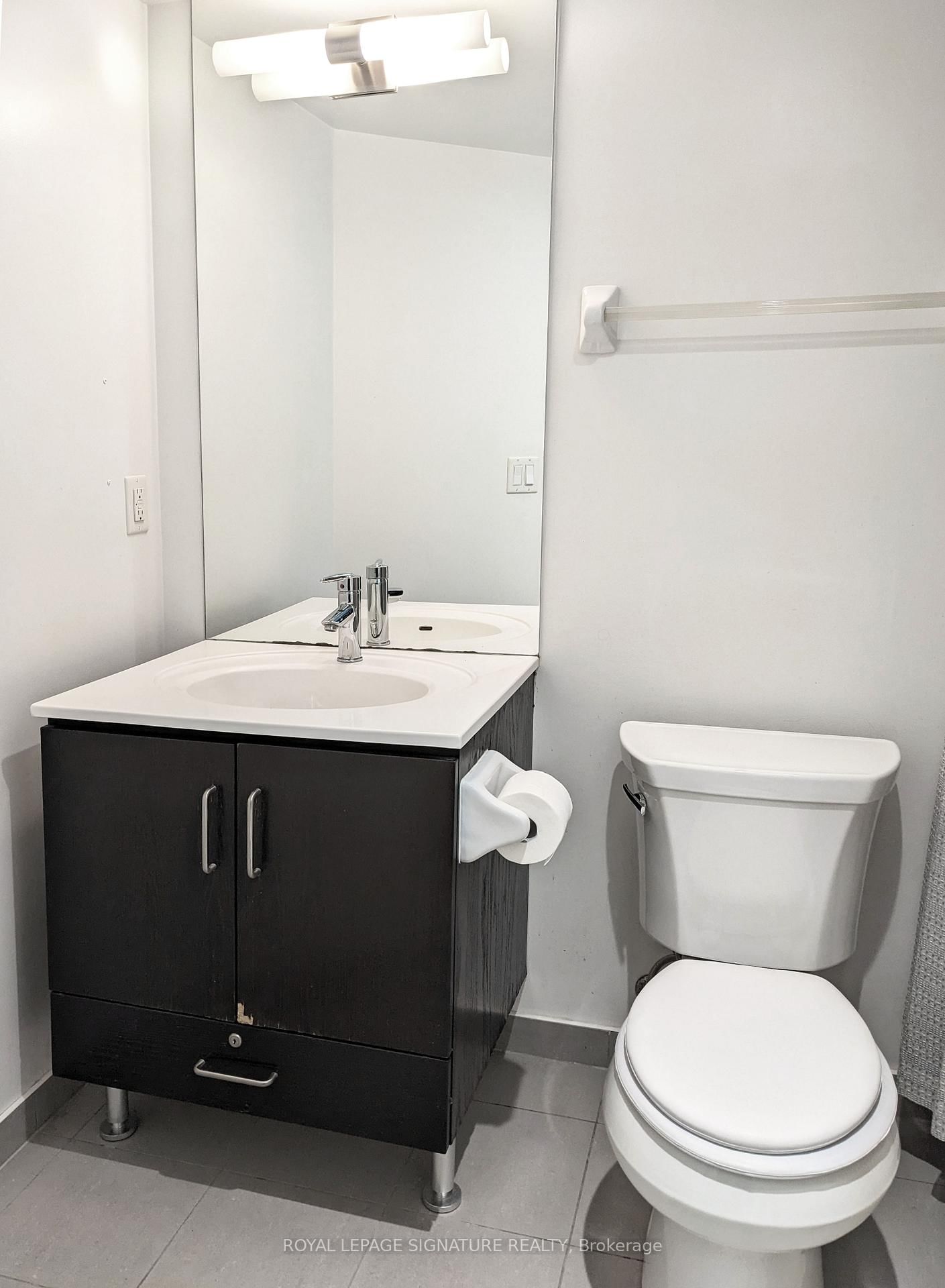 215 Sherway Gardens Road, Unit 707 - Photo 15