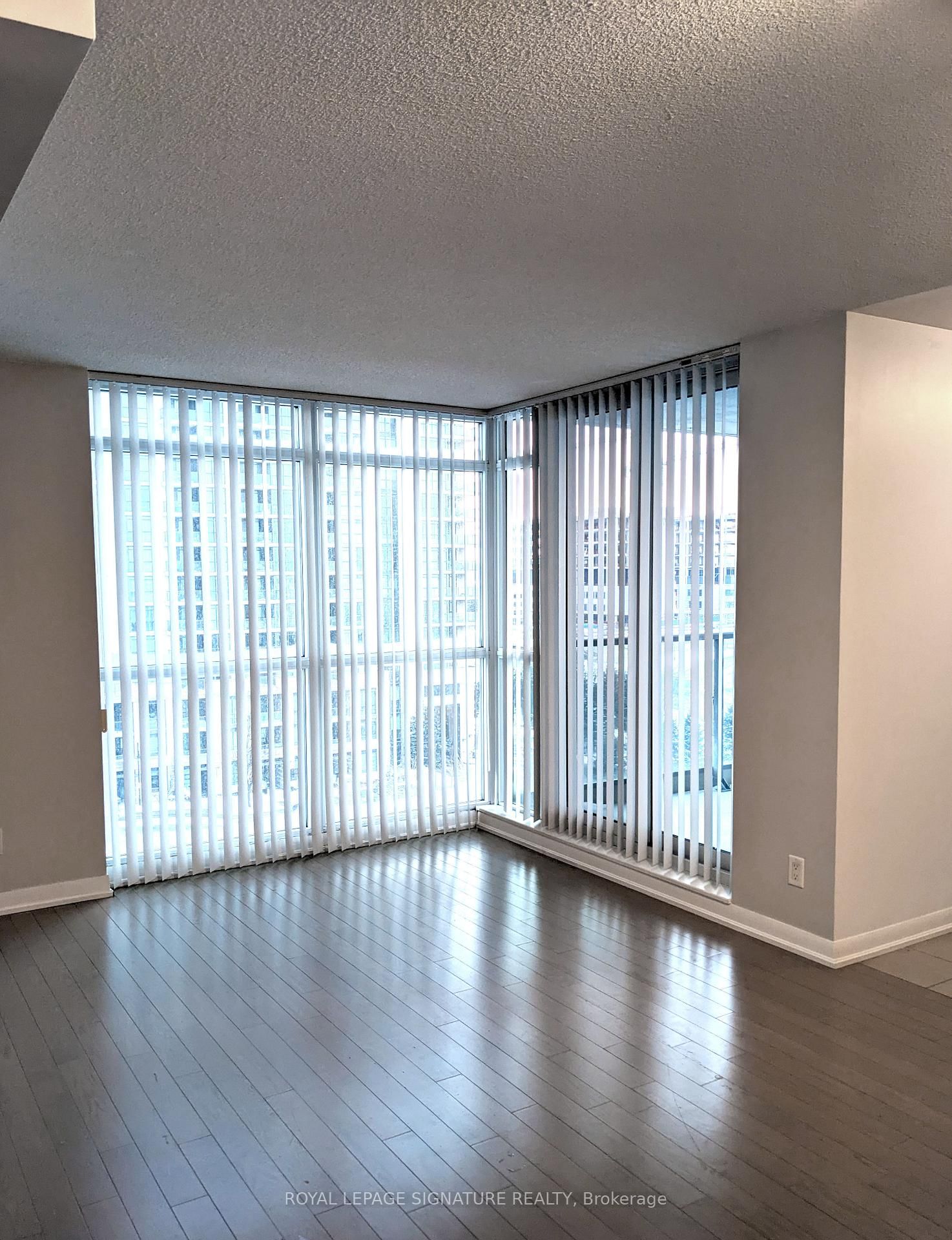 215 Sherway Gardens Road, Unit 707 - Photo 5
