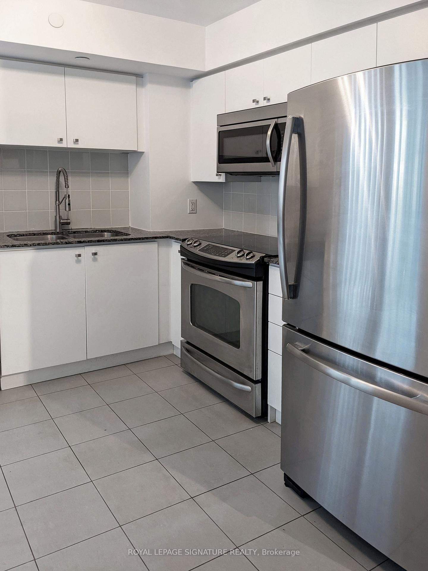 215 Sherway Gardens Road, Unit 707 - Photo 9