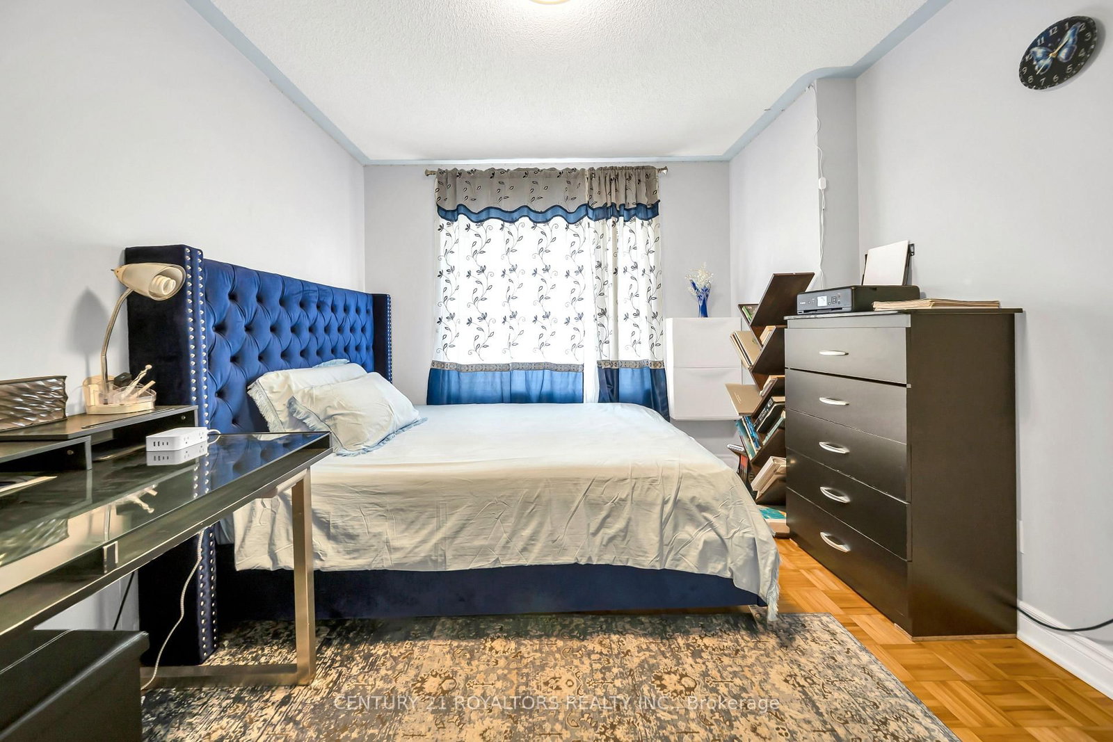 Detached House for sale at 5 Farthingale Crescent, Brampton, Ontario, L7A 1R3 - Fletcher's Meadow - MLS: W13008234