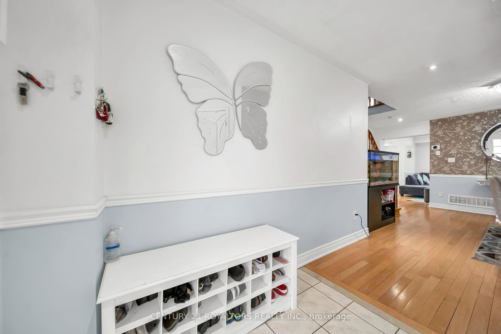 Detached House for sale at 5 Farthingale Crescent, Brampton, Ontario, L7A 1R3 - Fletcher's Meadow - MLS: W13008234