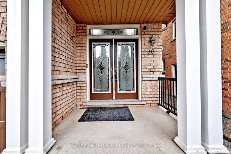 30 Wasaga Rd, Brampton, L6X 3B1 | Image 3