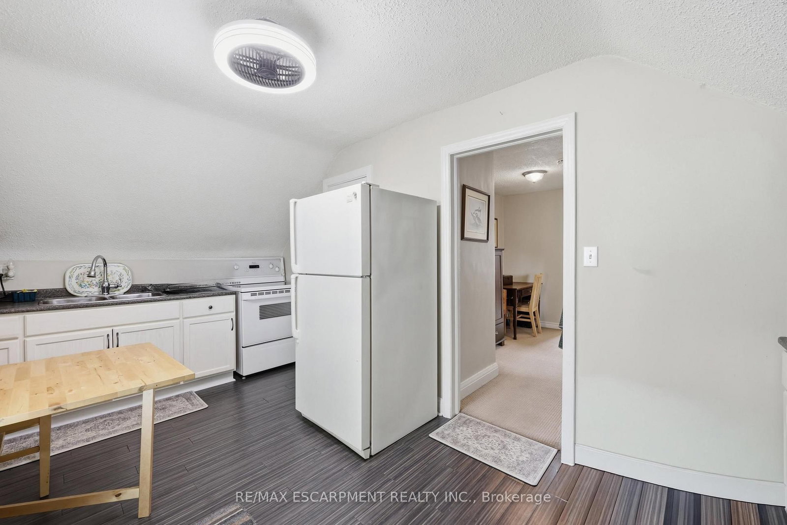 2074 Churchill Avenue - Photo 25