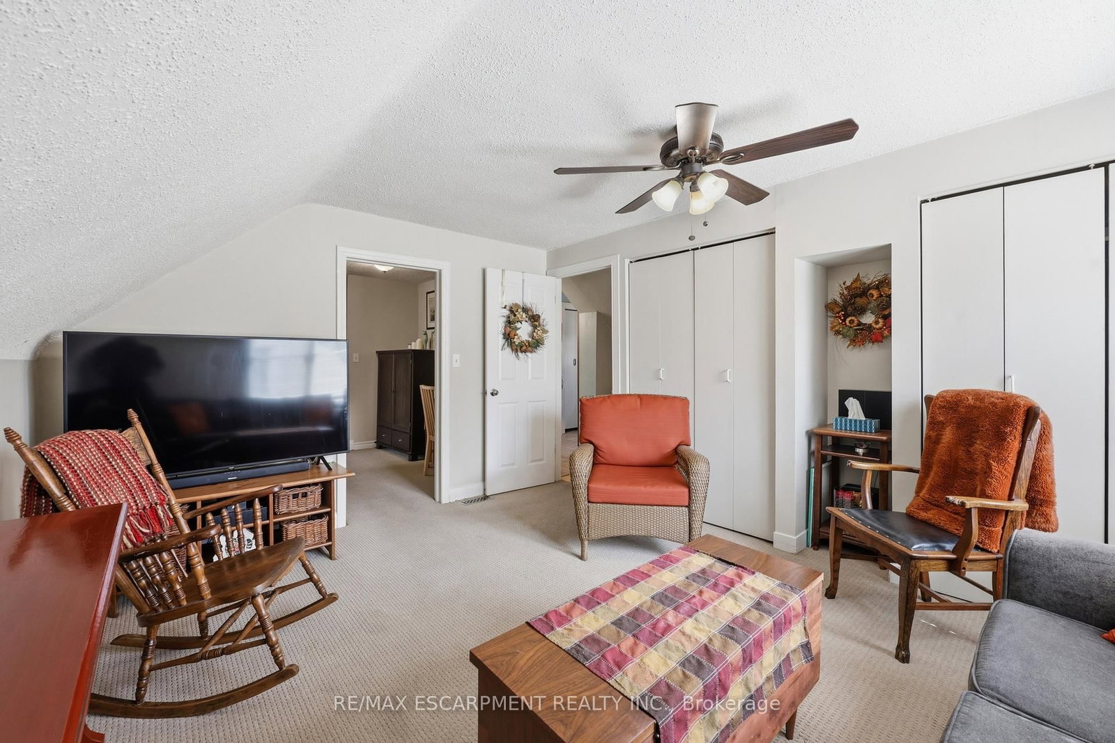 2074 Churchill Avenue - Photo 30