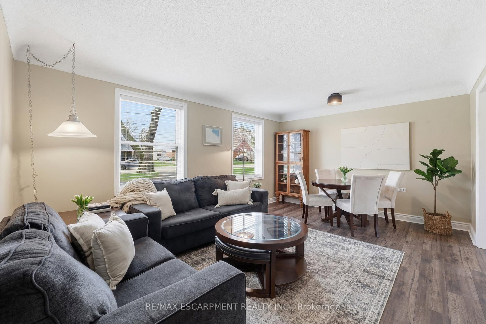 2074 Churchill Avenue - Photo 5