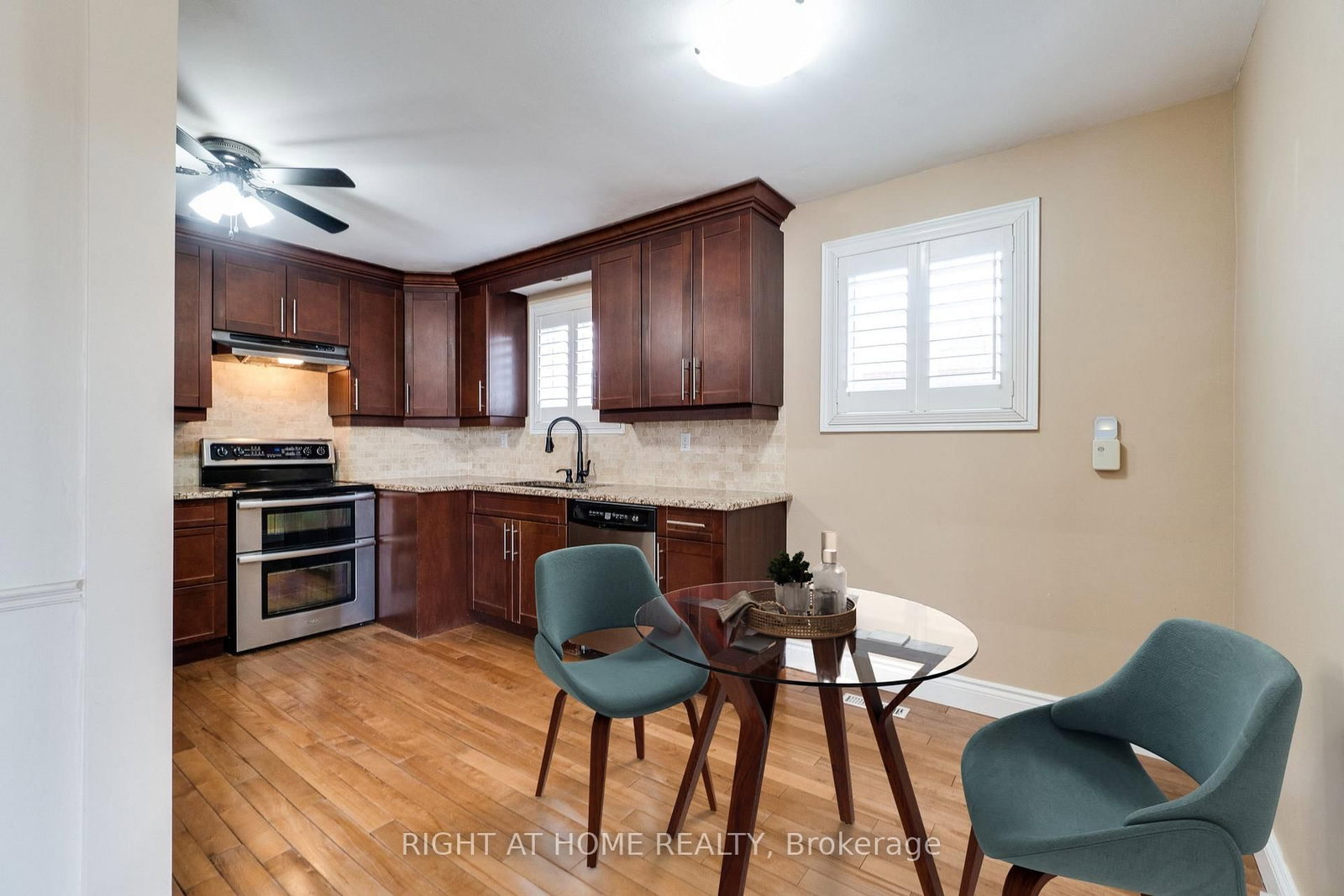 Detached House for sale at 109 Rexway Drive, Halton Hills, Ontario, L7G 1R3 - Georgetown - MLS: W13008468