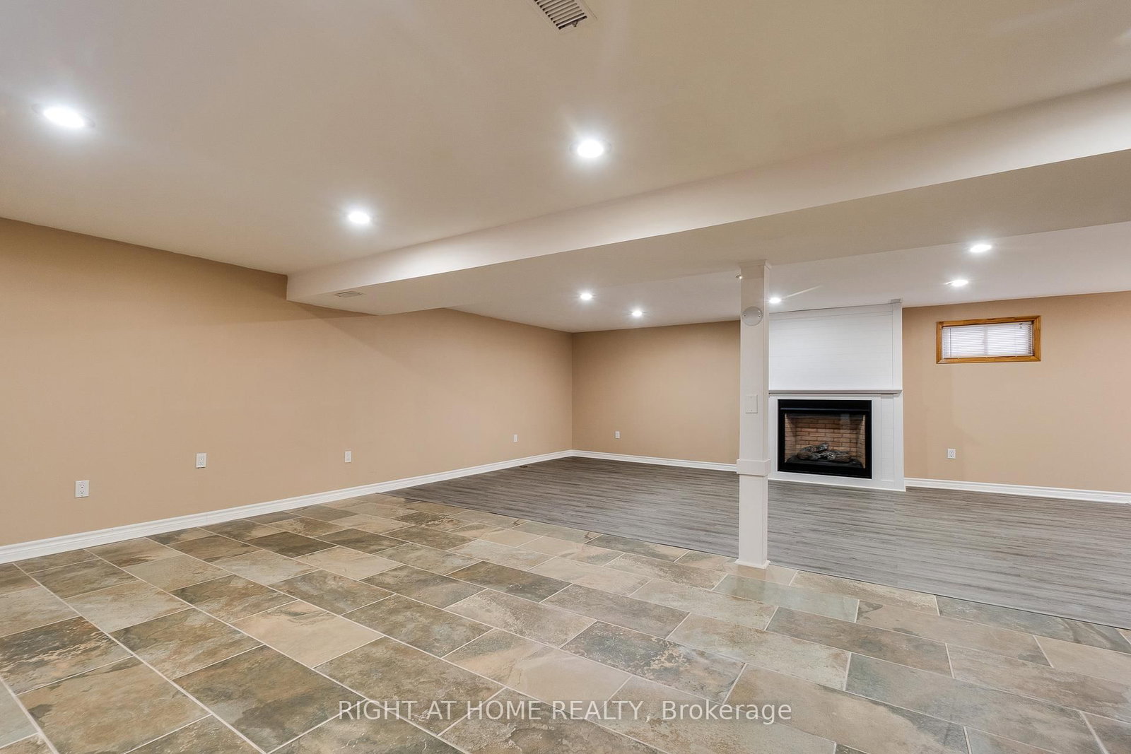 Detached House for sale at 109 Rexway Drive, Halton Hills, Ontario, L7G 1R3 - Georgetown - MLS: W13008468