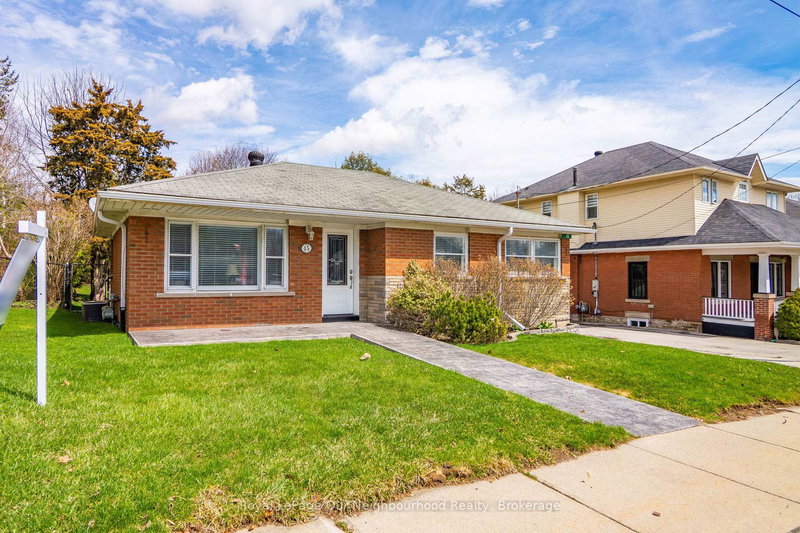 45 Main St N, Milton, Ontario