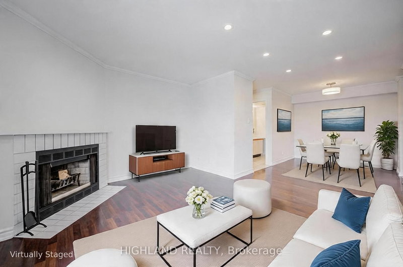 1033 - 95 Trailwood Dr, Mississauga, L4Z 3L2 | Image 3