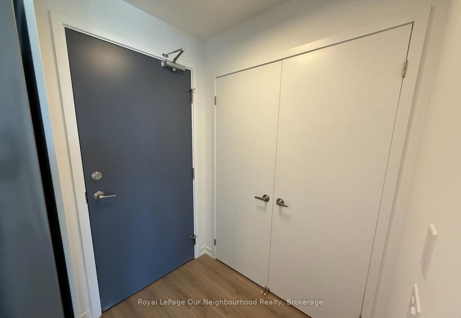 2485 Eglinton Avenue W, Unit 1020 - Photo 2