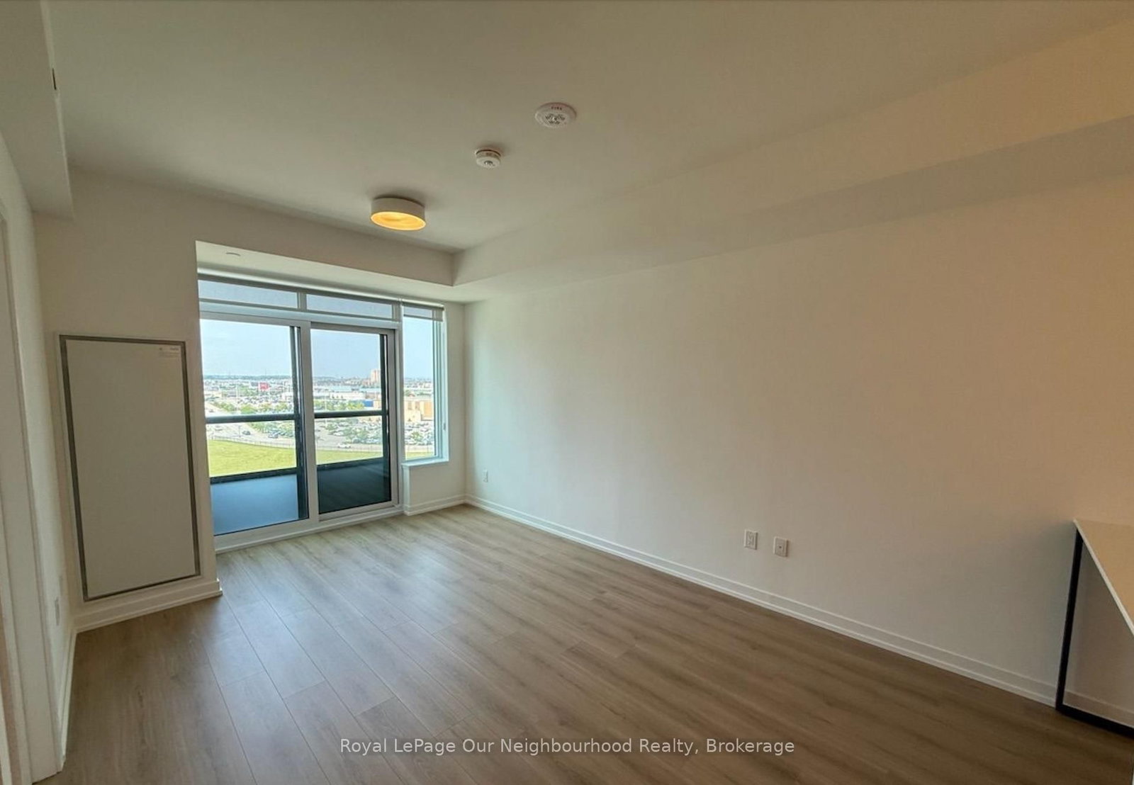 2485 Eglinton Avenue W, Unit 1020 - Photo 6