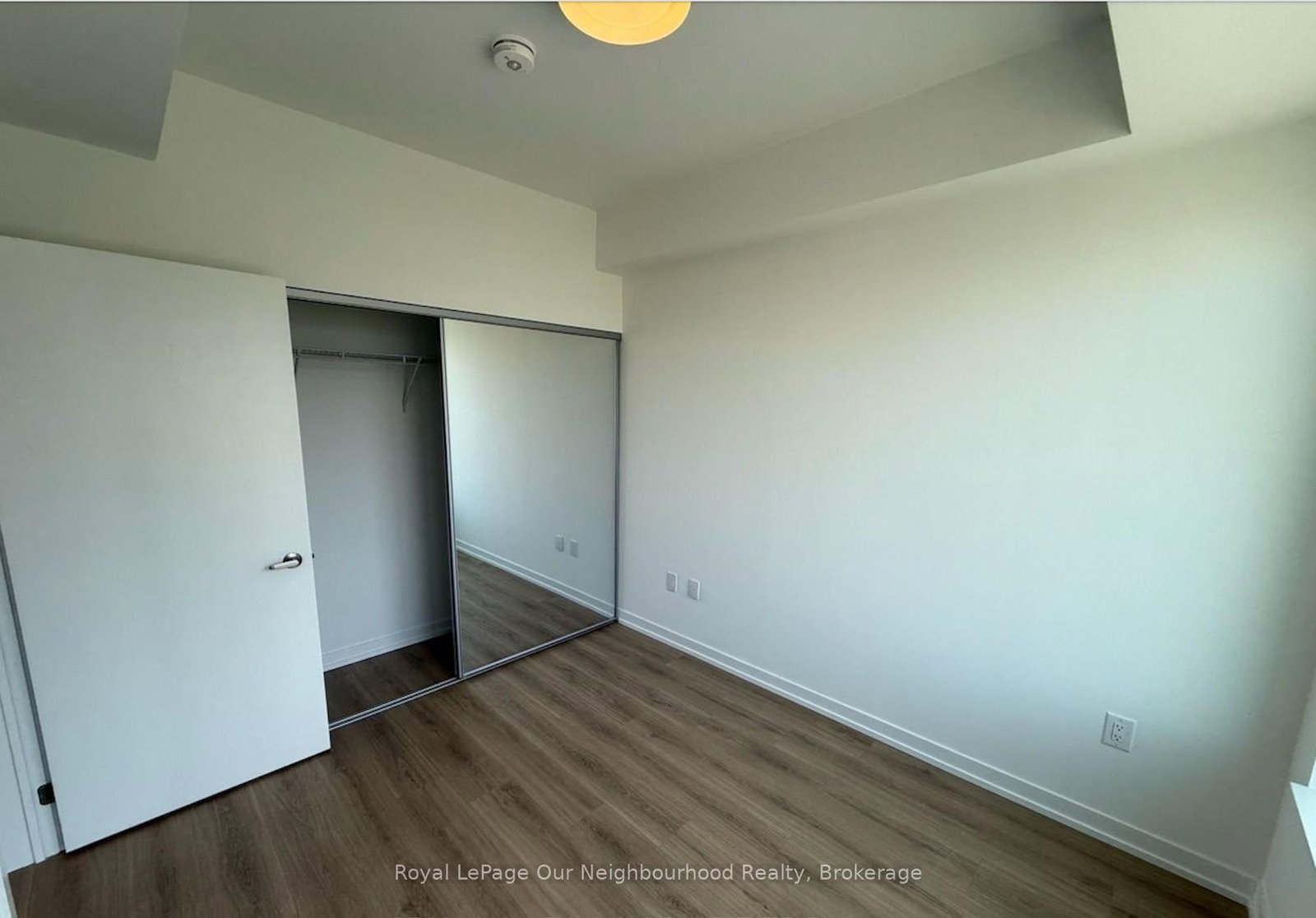 2485 Eglinton Avenue W, Unit 1020 - Photo 8