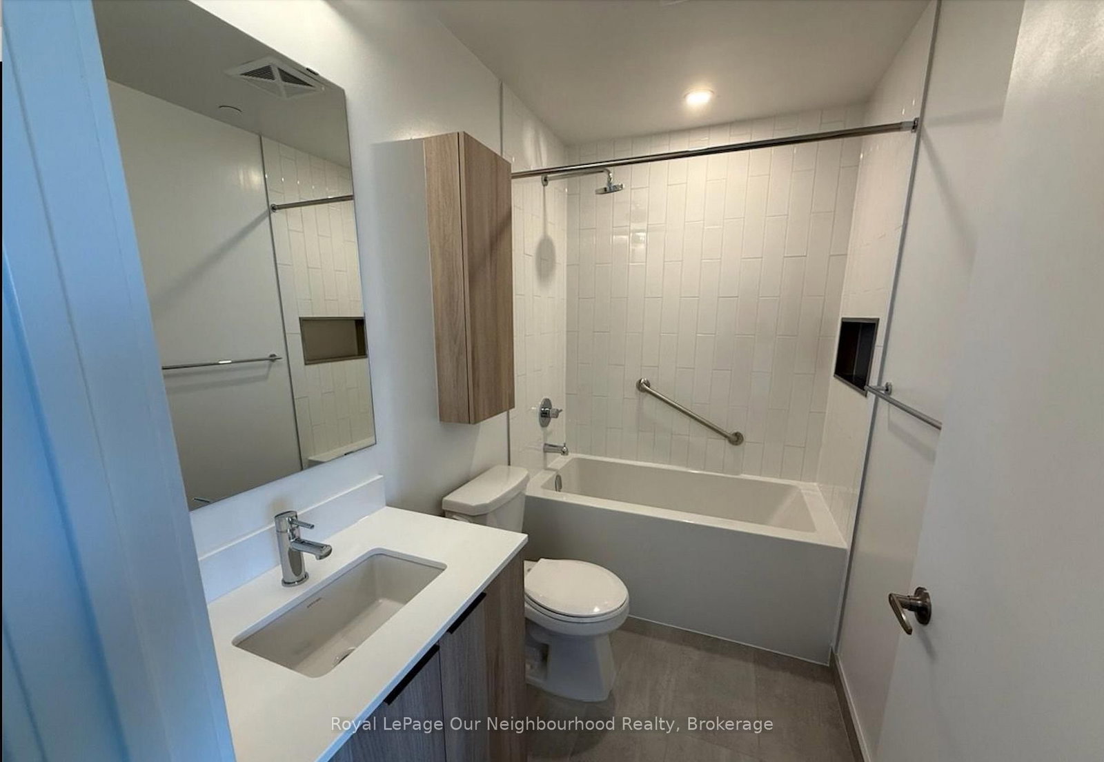 2485 Eglinton Avenue W, Unit 1020 - Photo 9