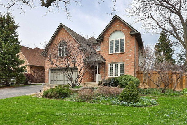 2111 KEVIN Crescent