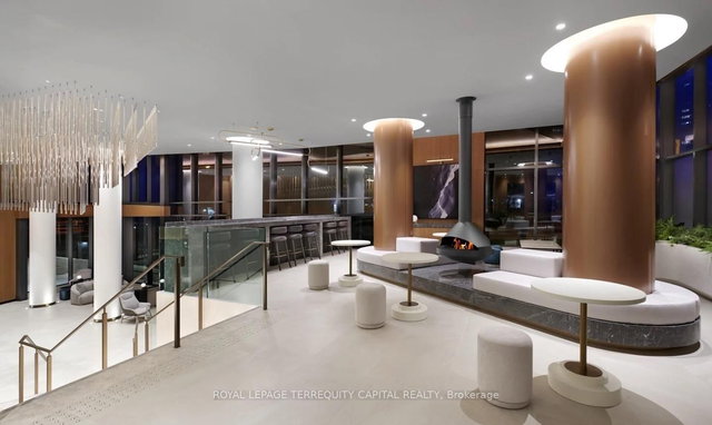 2009 - 60 Central Park Roadway