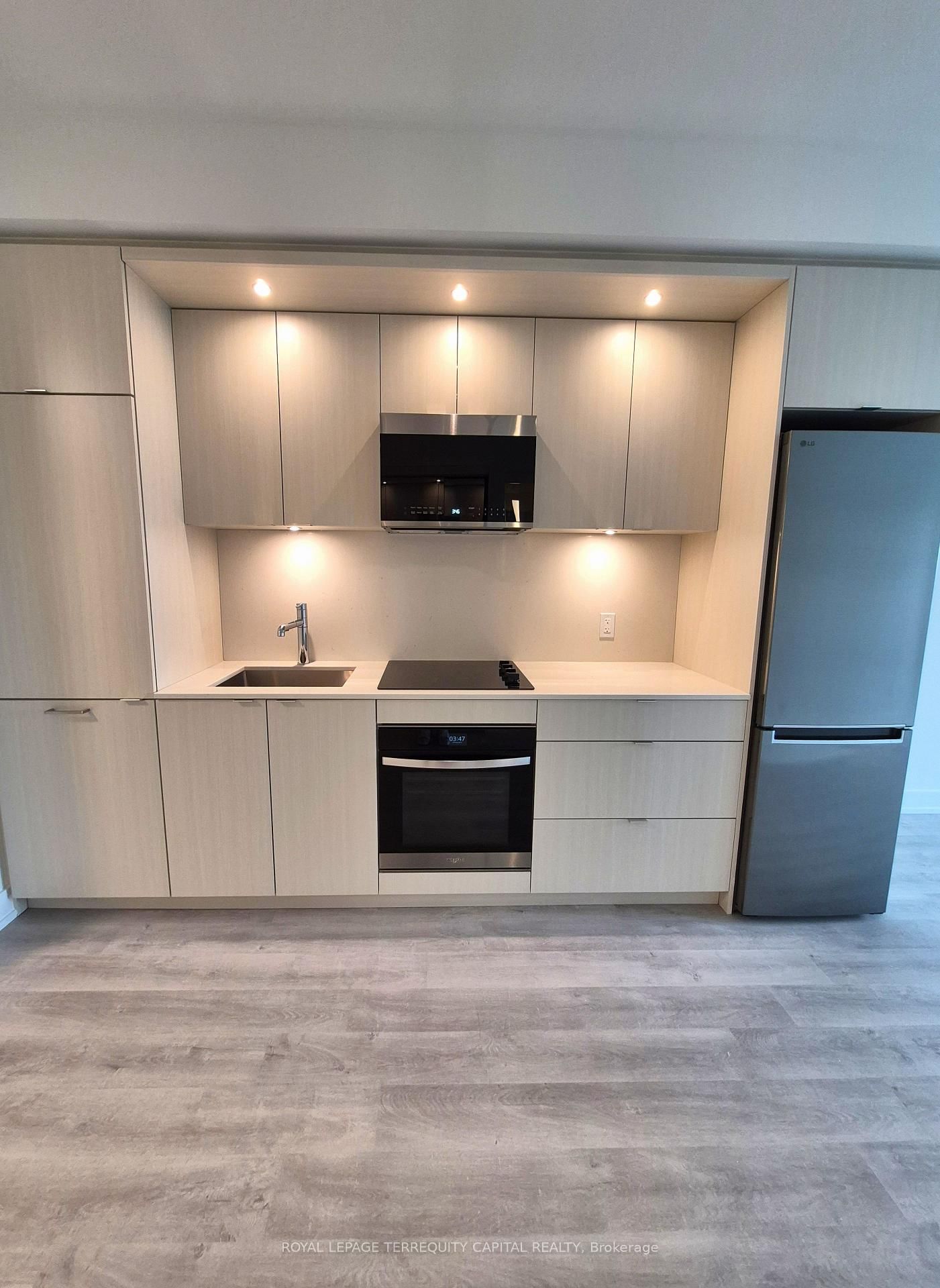 60 Central Park Roadway, Unit 2009 - Photo 9