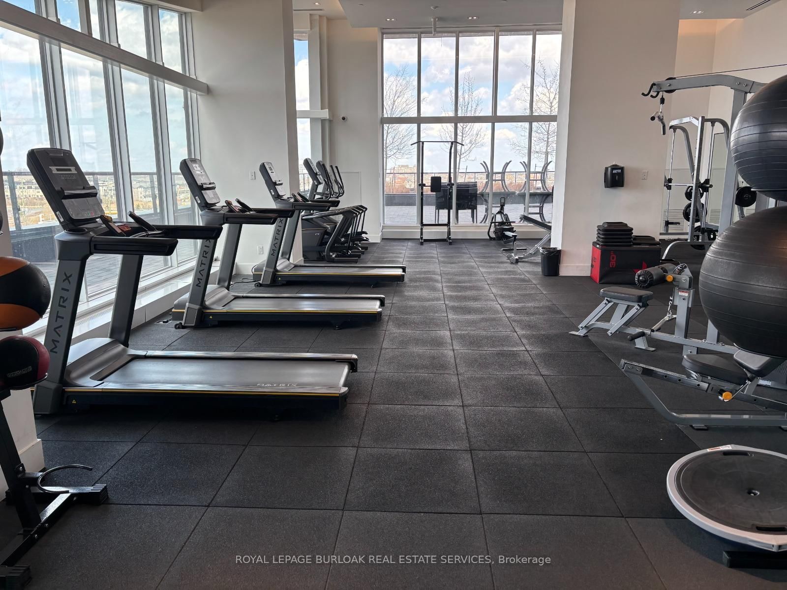 2481 Taunton Road, Unit 701 - Photo 15